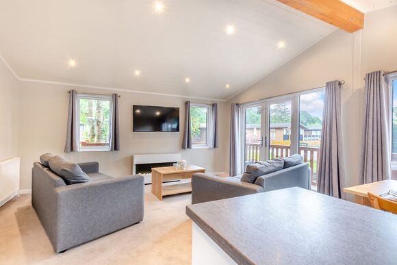 Superior Lodge with parking, ensuite & decking - Challaborough Bay, Nr Bigbury-on-Sea