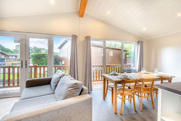 Superior Lodge with parking, ensuite & decking - Challaborough Bay, Nr Bigbury-on-Sea