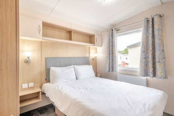Gold Premium Caravan. With parking, ensuite, deck P - Challaborough Bay, Nr Bigbury-on-Sea