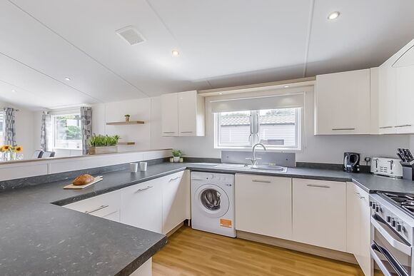 Prestige Lodge. Parking, ensuite, deck, sea view P - Challaborough Bay, Nr Bigbury-on-Sea