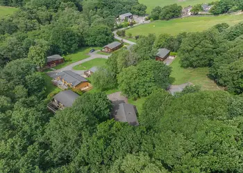Charlesworth Lodges, Glossop