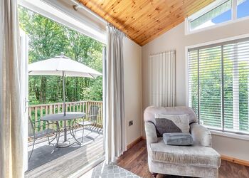 Amour Deluxe - Charlesworth Lodges, Glossop