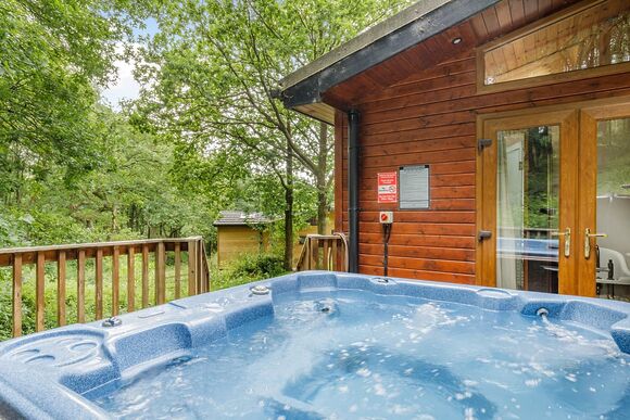 Amour Lodge - Charlesworth Lodges, Glossop