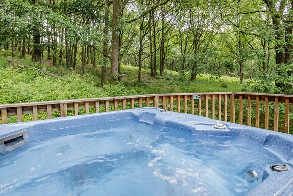 Amour Lodge - Charlesworth Lodges, Glossop