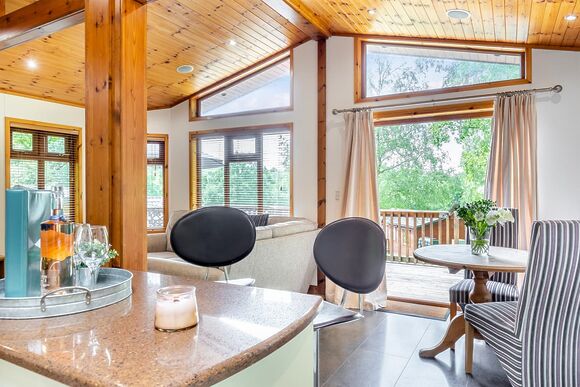 Amour Lodge - Charlesworth Lodges, Glossop