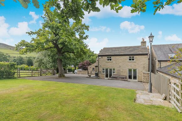 The Old Barn Cottage - Charlesworth Lodges, Glossop