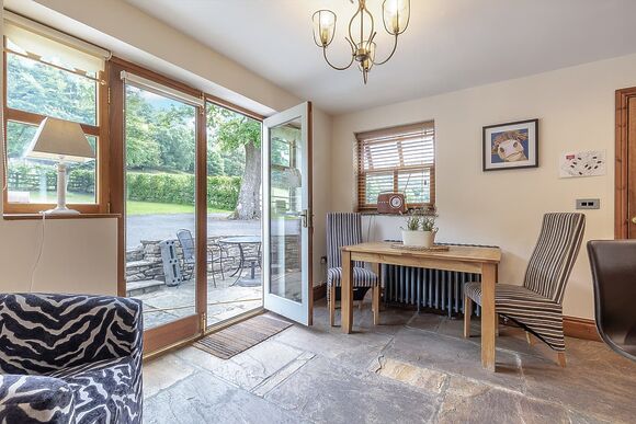 The Old Barn Cottage - Charlesworth Lodges, Glossop