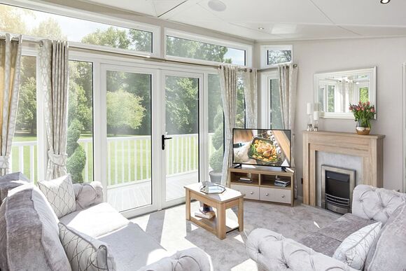 Signature 2 Bedroom Pet Friendly - Chesil Beach Holiday Park, Weymouth