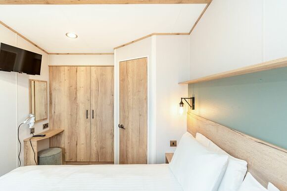 2026 Classic 3 Bedroom - Chesil Beach Holiday Park, Weymouth