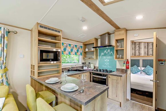 Bronze Premium 1 Bedroom Caravan, Sleeps 2 - Cherry Tree, Burgh Castle, Great Yarmouth