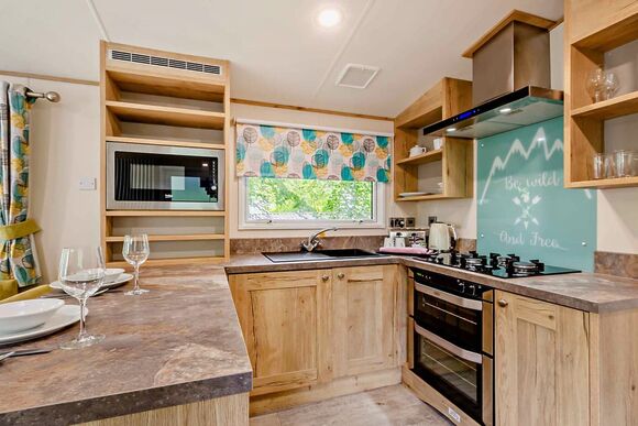 Bronze Premium 1 Bedroom Caravan, Sleeps 2 - Cherry Tree, Burgh Castle, Great Yarmouth