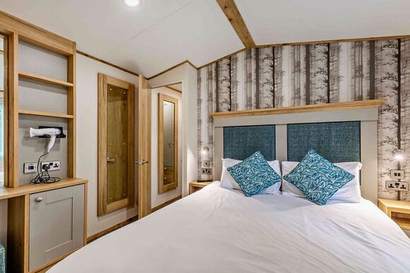 Bronze Premium 1, Slps 2 P, Bronze Premium 1 Bedroom Caravan, Sleeps 2 - Cherry Tree, Burgh Castle, Great Yarmouth