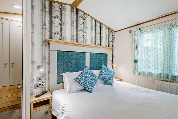 Bronze Premium 1 Bedroom Caravan, Sleeps 2, Bronze Premium 1, Slps 2 P - Cherry Tree, Burgh Castle, Great Yarmouth