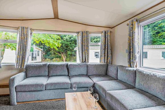 Gold 3 Caravan with decking - Cherry Tree, Burgh Castle, Great Yarmouth
