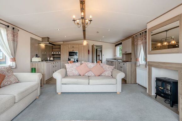 Gold Premium Caravan with decking - Cherry Tree, Burgh Castle, Great Yarmouth