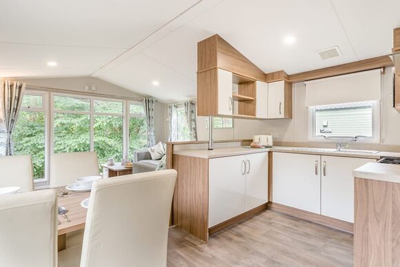 Gold Premium 3 Bedroom Caravan, Sleeps 8 - Cherry Tree, Burgh Castle, Great Yarmouth