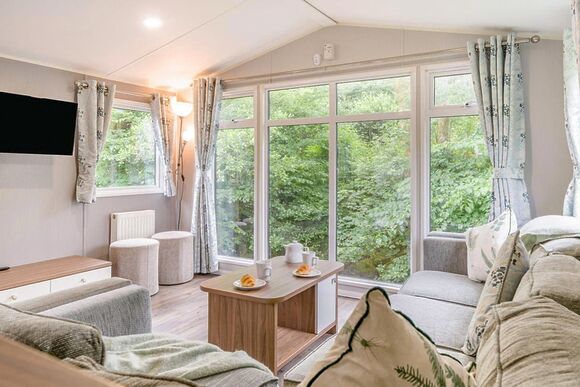 Gold Premium 3 Bedroom Caravan, Sleeps 8 - Cherry Tree, Burgh Castle, Great Yarmouth