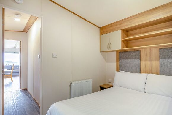 Silver 2 Bedroom Caravan, Sleeps 6 - Cherry Tree, Burgh Castle, Great Yarmouth