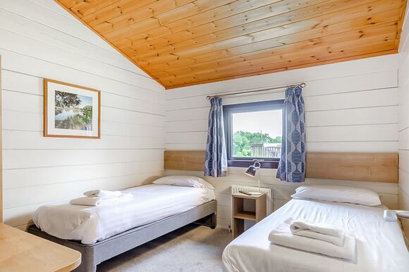 Superior Lodge with parking & decking - Cherry Tree, Burgh Castle, Great Yarmouth