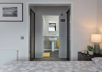 Orchard Deluxe Double Lakes Edge 3 Hot Tub Pet (sleeps 8) 