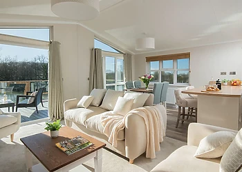 Orchard Deluxe Twin Lakes-Edge 3 Hot Tub Pet (sleeps 8) 