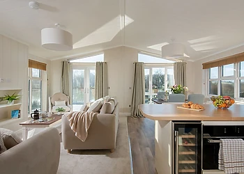 Orchard Deluxe Twin Lakes-Edge 3 Hot Tub Pet (sleeps 8) 