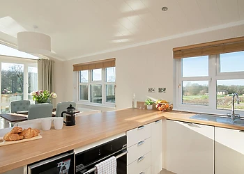 Orchard Deluxe Twin Lakes-Edge 3 Hot Tub Pet (sleeps 8) 