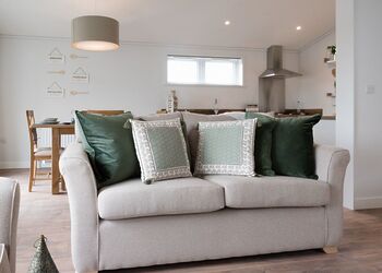 All imagery shown is a representation only. Style, decor and exact views vary by lodge. 