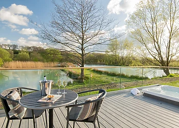 All imagery shown is a representation only. Style, decor and exact views vary by lodge. 