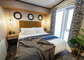 Meadow Luxury 2 Bed Holiday Home Hot Tub Pet (sleeps 4) 