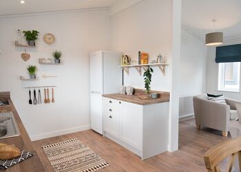 Orchard Deluxe 3 (Bunk Beds) Hot Tub Pet - Clawford Lakes Resort and Spa, Clawton, Nr Holsworthy