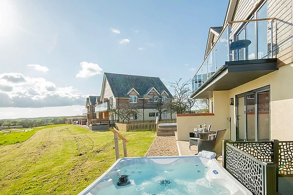 Valley Ground Floor Apartment Hot Tub 