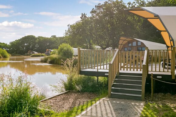 Luxury Cocoon - Clawford Lakes Resort and Spa, Clawton, Nr Holsworthy