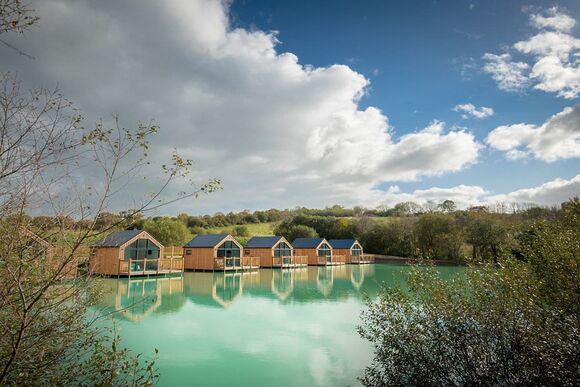 Lake Pod - Clawford Lakes Resort and Spa, Clawton, Nr Holsworthy