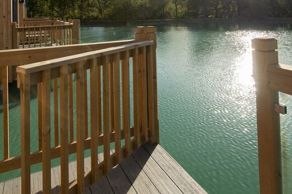 Lake Pod - Clawford Lakes Resort and Spa, Clawton, Nr Holsworthy