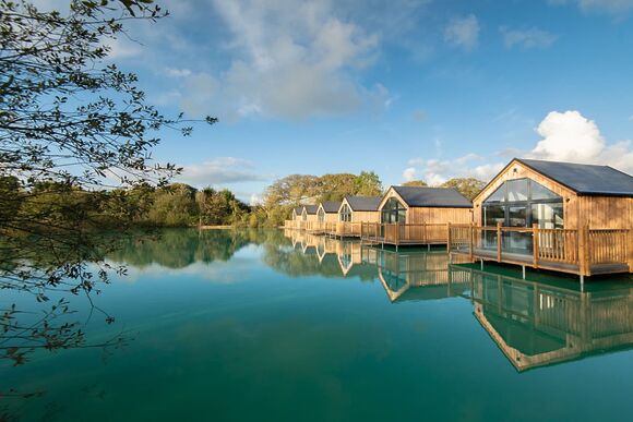 Lake Pod Plus - Clawford Lakes Resort and Spa, Clawton, Nr Holsworthy