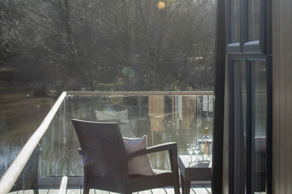 Orchard Deluxe Lakes Edge 2 Hot Tub Pet (Sleeps 6) - Clawford Lakes Resort and Spa, Clawton, Nr Holsworthy