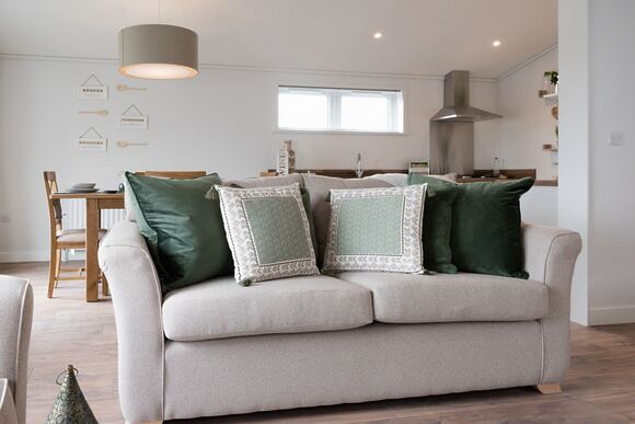 All imagery shown is a representation only. Style, decor and exact views vary by lodge. 