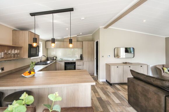 Orchard Deluxe Double Lakes 3 Hot Tub Pet - Clawford Lakes Resort and Spa, Clawton, Nr Holsworthy