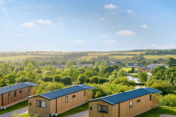 Willows 2 Bed Holiday Home - Clawford Lakes Resort and Spa, Clawton, Nr Holsworthy