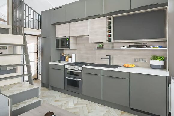 Heron 2 Lodge Lakeview Hot Tub (Pet) - Clawford Lakes Resort and Spa, Clawton, Nr Holsworthy