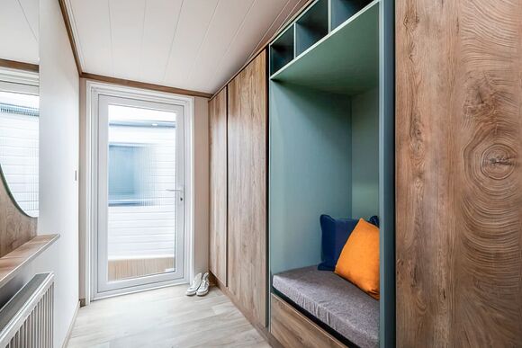 Heron 2 Lodge Lakeview Hot Tub (Pet) - Clawford Lakes Resort and Spa, Clawton, Nr Holsworthy