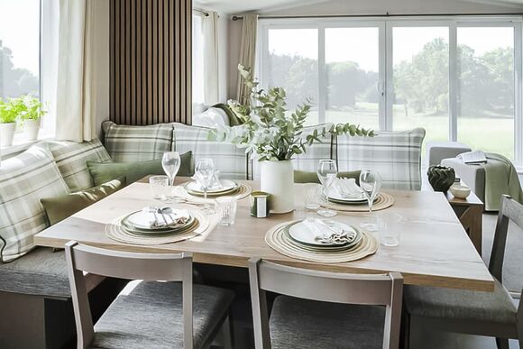 Oak 3 Holiday Home Hillside View Hot Tub (Pet) - Clawford Lakes Resort and Spa, Clawton, Nr Holsworthy