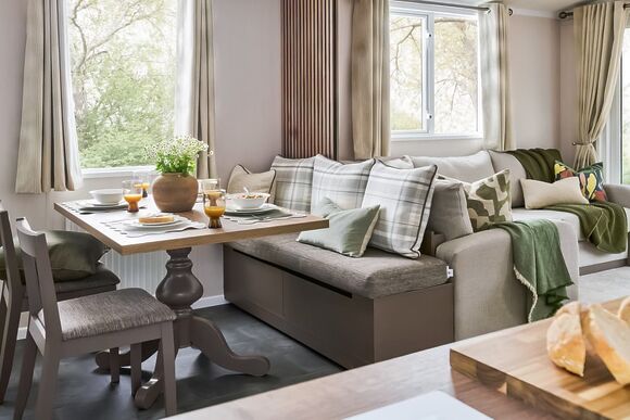 Oak 3 Holiday Home Hillside View Hot Tub (Pet) - Clawford Lakes Resort and Spa, Clawton, Nr Holsworthy