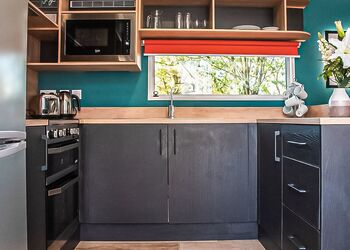 Burst of Blue 7 Berth Hot Tub - Cleethorpes Pearl Holiday Park, Humberston, Nr Cleethorpes