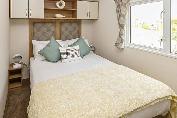 10 Berth Luxury Caravan (Pet) - Cleethorpes Pearl Holiday Park, Humberston, Nr Cleethorpes