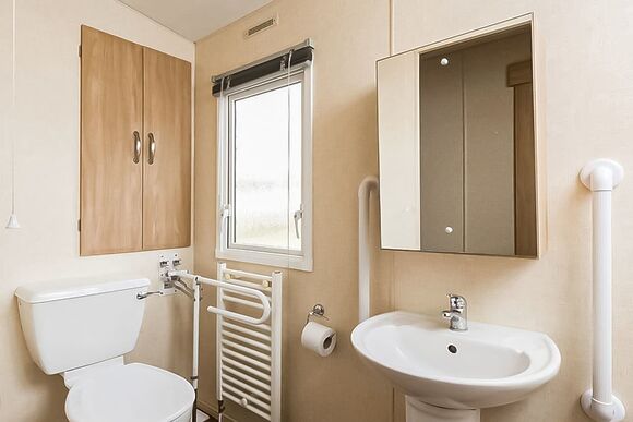 6 Berth Comfort Caravan  (Accessible) (Pet) - Cleethorpes Pearl Holiday Park, Humberston, Nr Cleethorpes