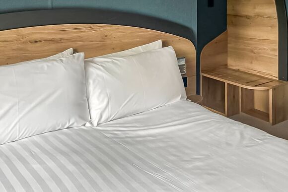 Oakwood 7 Berth - Cleethorpes Pearl Holiday Park, Humberston, Nr Cleethorpes