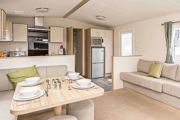 8 Berth Comfort Caravan (Pet) 