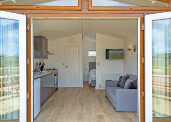 Micro Studio Lodge - Cleveland Hills View, Hutton Rudby, Yarm 
